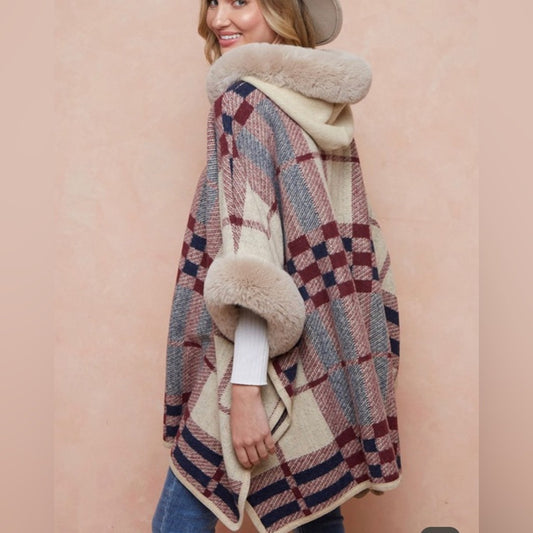 Women’s Plaid Jacquard faux fur hooded cape.